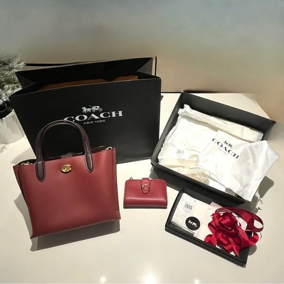 Coach 24 Willow Berry Handle & Strap Tote - Picture 13 of 13